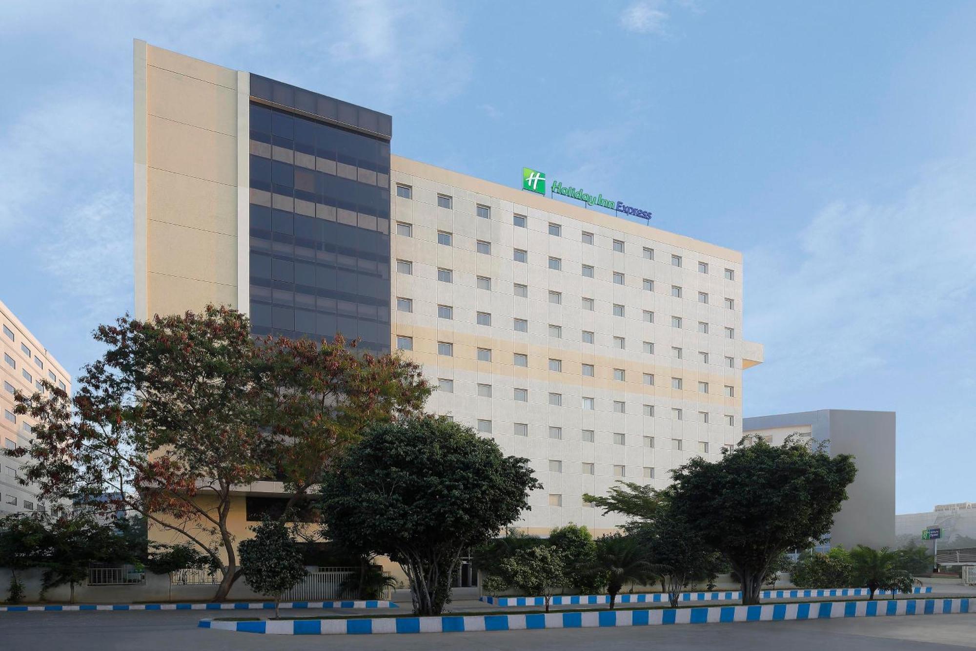 Holiday Inn Express Hyderabad Hitec City By Ihg מראה חיצוני תמונה