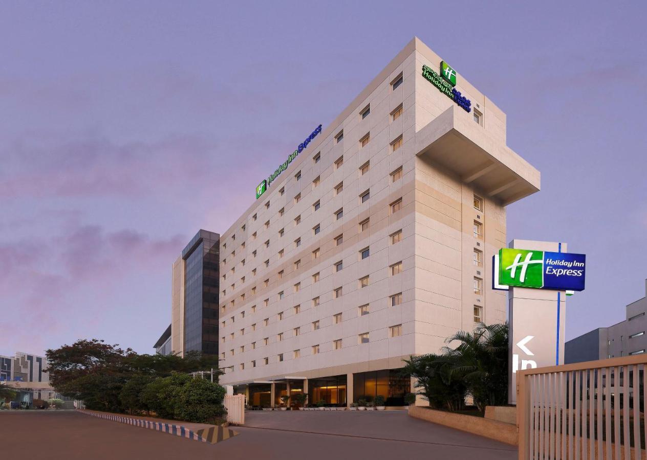 Holiday Inn Express Hyderabad Hitec City By Ihg מראה חיצוני תמונה